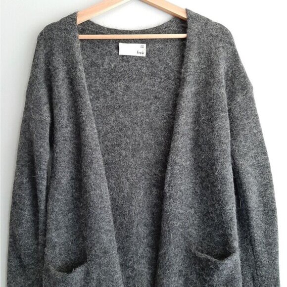 WILFRED FREE Aritzia Aronson Sweater Cardigan Fuzzy Knit Gray Sz XXS - Picture 4 of 15